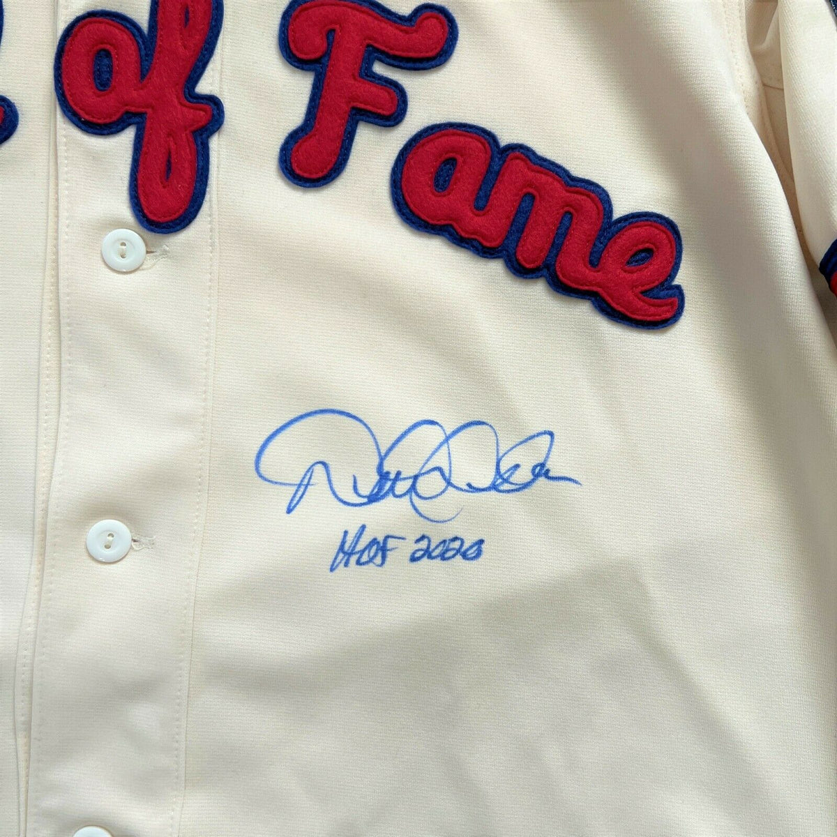 Derek Jeter Signed New York Yankees Majestic MLB Jersey w/ Jeter  Commerative Patch (JSA LOA)