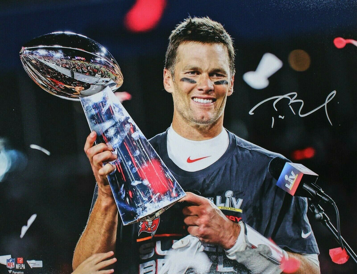 Tom Brady Autographed Tampa Bay Buccaneers SB LV 16x20 Photo