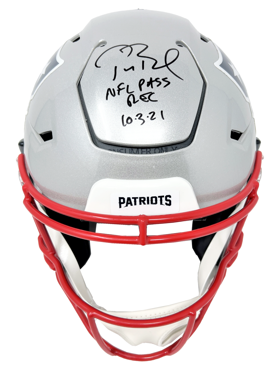 Tom Brady Patriots Signed Salute to Service Authentic Speed Flex Helme –  Diamond Legends Online