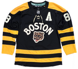 David Pastrnak Boston Bruins Signed 2023 Winter Classic Adidas Jersey BAS