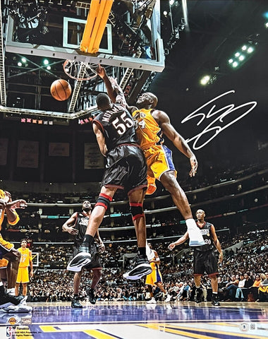 Shaquille O'Neal Los Angeles Lakers Signed Dunk 16x20 Photo BAS/Beckett