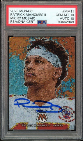 2023 Panini Mosaic #MM11 Patrick Mahomes On Card PSA 10/10 Auto GEM MINT