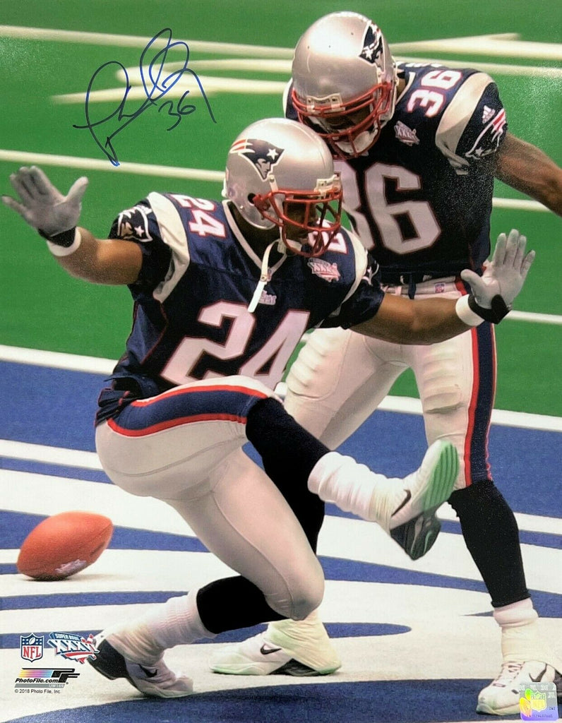 Lawyer Milloy Signed Photograph - 16x20 Vintage Pats Alumni