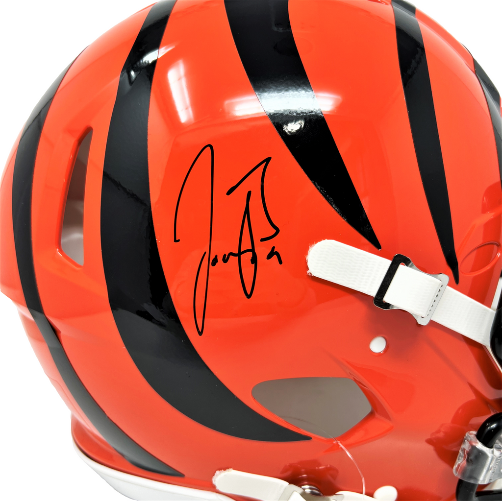 Joe Burrow Cincinnati Bengals Signed Riddell Speed Authentic Helmet Fa –  Diamond Legends Online