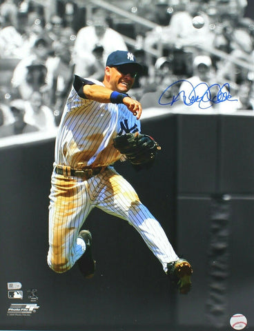 Derek Jeter NY Yankees Signed 16x20 Spotlight Throw Photo HOF 2020 MLB Authentic
