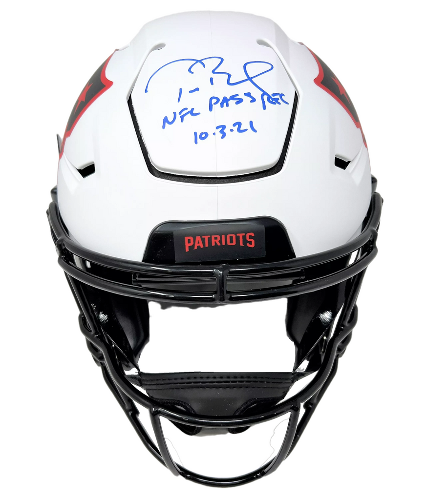 Tom Brady Patriots Signed NFL Pass Record Authentic SpeedFlex Helmet F –  Diamond Legends Online