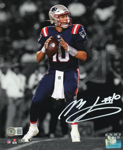 Mac Jones New England Patriots Signed Authentic Spotlight 8x10 Photo BAS